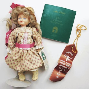 Robin Woods CARA Porcelain Doll Collectible 8-inch Blonde 1990 Stand and Box