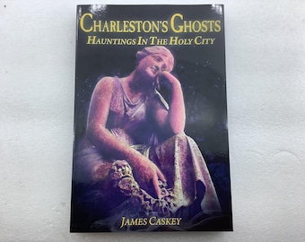 Charleston’s Ghosts. Book. New