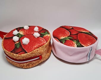Pre-order: Strawberry Pie bag, a Project Bag for knitting, crochet, or whatever you like