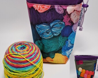 SMALL Twofer, reversible Project bag , reversible pouch for knitters or crocheters, fully lined with a drawstring.
