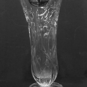 Clear Daffodil Deplomb Crystal Vase