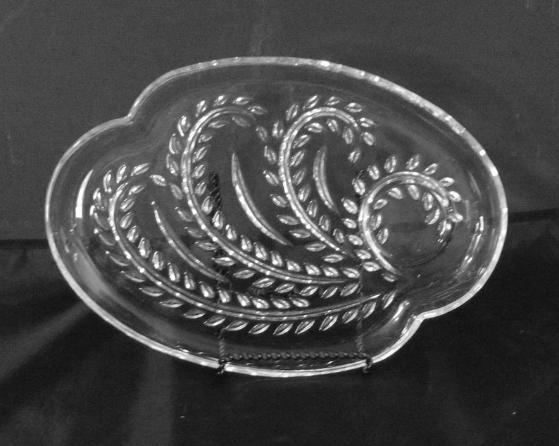 Exquisite Federal Glass Snack Set
