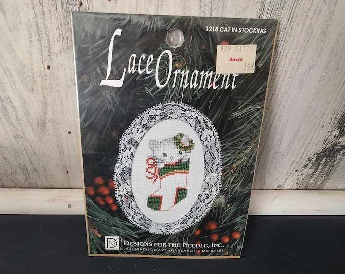 1218 Cat in Stocking Design for Needleworks Cross Stitch Kit