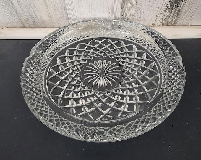 Anchor Hocking Wexford Glass Cigar Cigarette Ashtray