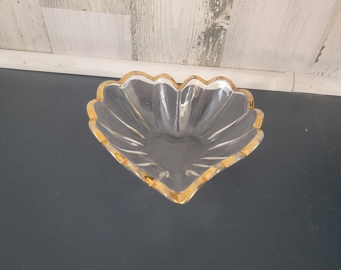Gold/Clear Mikasa Scalloped Heart Glass Bowl