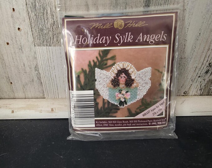 Mill Hill Holiday Sylk Angel Counted Glass Bead Kit MHAS7