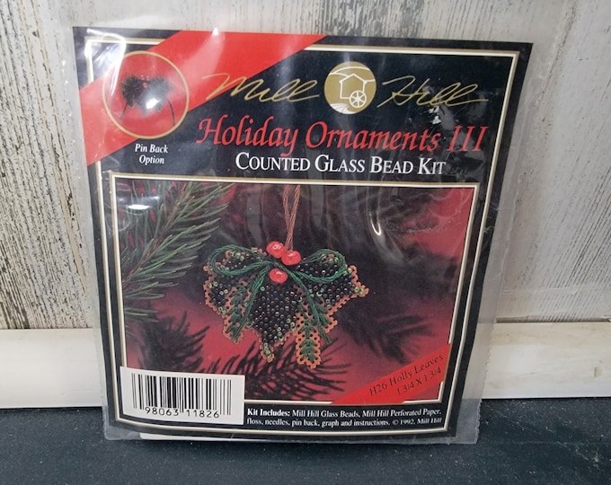 Mill Hill Holly Leaves Ornament Kit