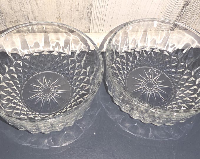 Set of 6 Arcoroc France Glass Starburst Diamond or Diamant Berry Bowls