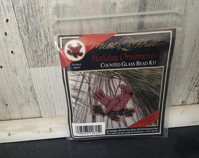 Mill Hill Cardinal Counted Glass Bead Kit H15