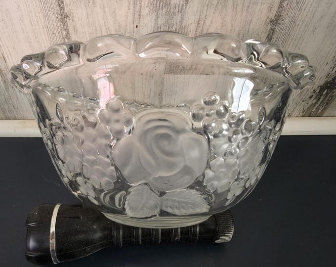 Rare Vintage French Handcrafted Crystal Etched Bowl