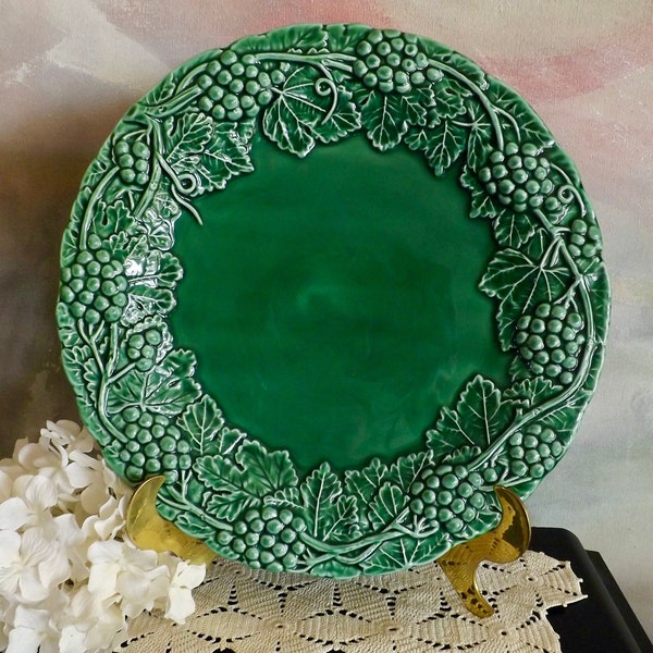 Italian Majolica Dinner Plate Green Grape And Leaves Design Border 11.5"