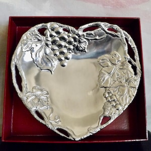 Aluminum Heart Dish/Plate By ARTHUR COURT HEART New In Box 10&quot;
