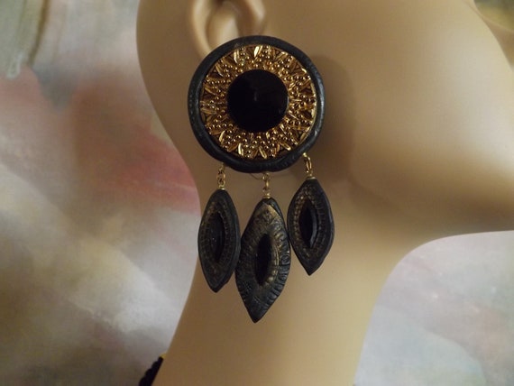 Clip on earrings outlet with matching necklace