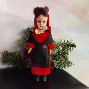 Pennsylvania Dutch Doll with Closing Eyes - 6&quot; Amish Souvenir