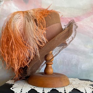 MAGNIFICENT 1940\'S RUST WIDE BRIM HAT + GROSGRAIN TRIMMING & LARGE FEATHER Vintage Wide Brim Hats A beautiful pair of vintage statement  main image 4