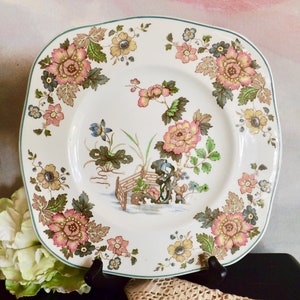 Wedgwood Luncheon Plate: Eastern Flowers, Antique Kitchen Decor