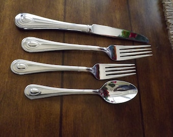 French Perle Beaded Stainless Flatware Designed By Lenox Glossy Silverware 4 Piece Set