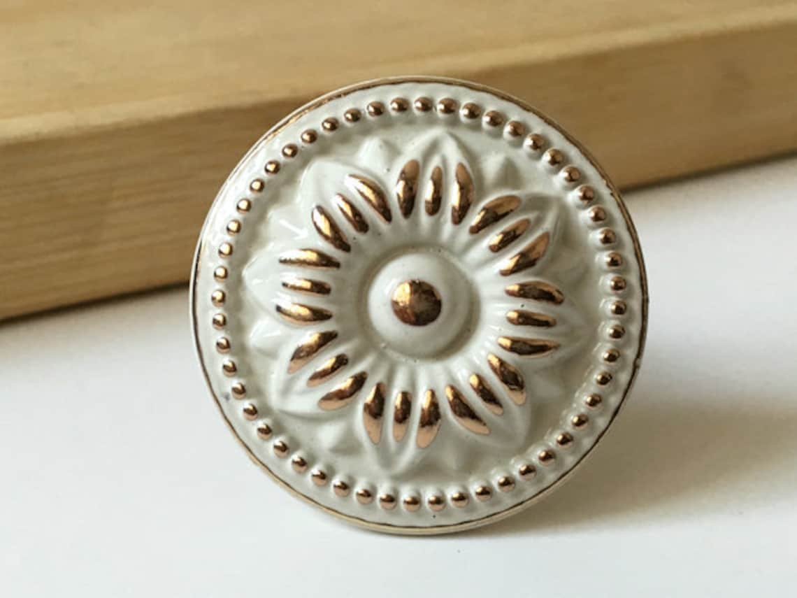 White Dresser Knob Drawer Knobs Pulls Handles / Shabby Chic Etsy
