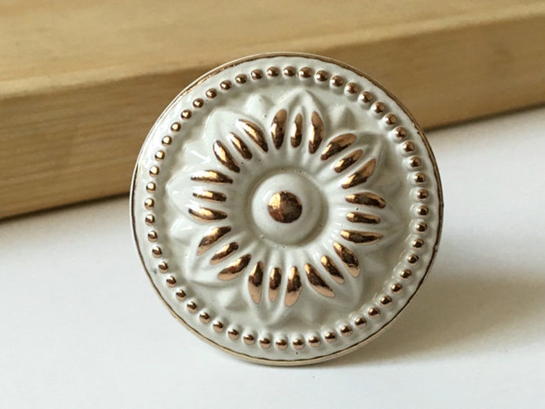 White Dresser Knob Drawer Knobs Pulls Handles / Shabby Chic Etsy