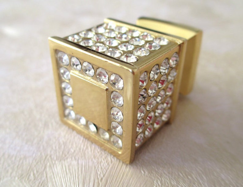 rhinestone knobs for dressers