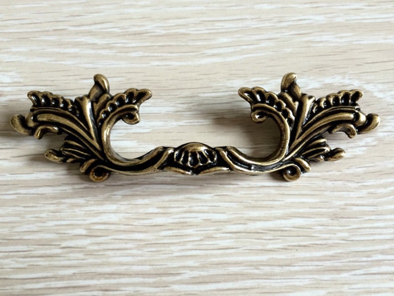 3 Dresser Pulls Drawer Handles Antique Bronze Leaf Image 0