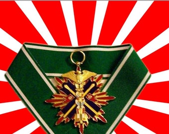 Japan Japanese Nippon Empire GOLDEN KITE MEDAL Army Navy War Battle Badge Royal Samurai Bushido Officer Order