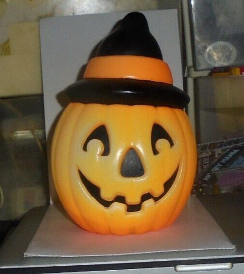 Vintage Halloween Blow Mold Pumpkin Jack O Lantern Glow LED Light Table ...