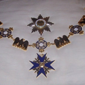 Museum Replica Medieval Royal Kaiser German Prussian Empire Military Knight Order of the Black Eagle Battle War Cross Collar Medal Badge