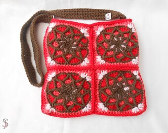 extravagant crochet bag