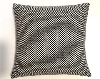 Nanna Ditzel & Danh Vo. Kvadrat Sisu fabric 0165. Norwegian wool