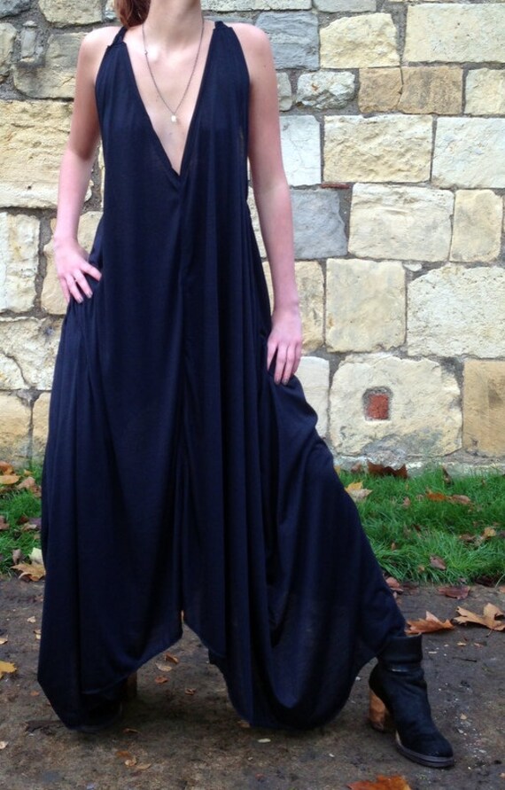 Items similar to Soupedefil Shae Dress,full length, Noir on Etsy