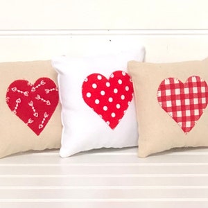 Tiered tray heart pillow, mini heart pillow, Valentine pillow, heart pillow, heart bowl filler, Valentine bowl filler, heart applique