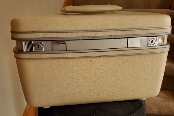 Vintage White Travel Case - Samsonite Profile - T… - image 1