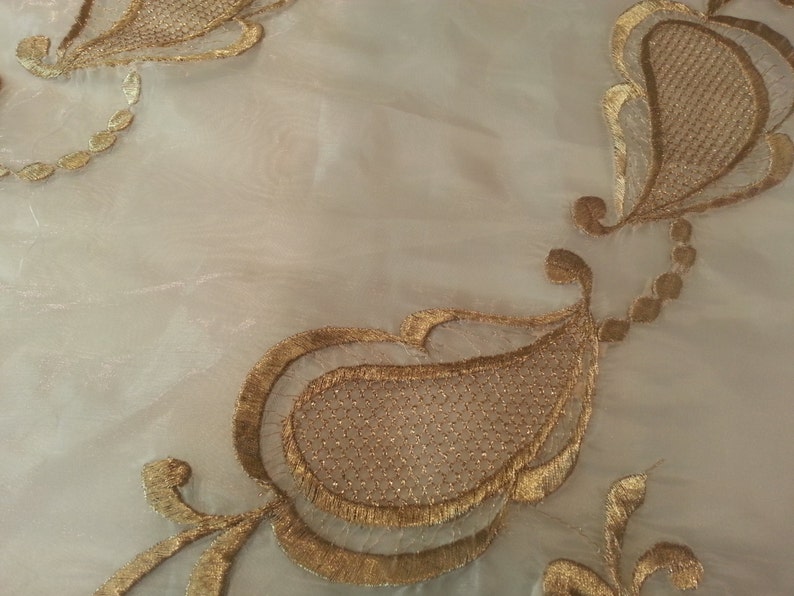 Elegant chiffon satin cream gold table cloth and 12 napkins image 4