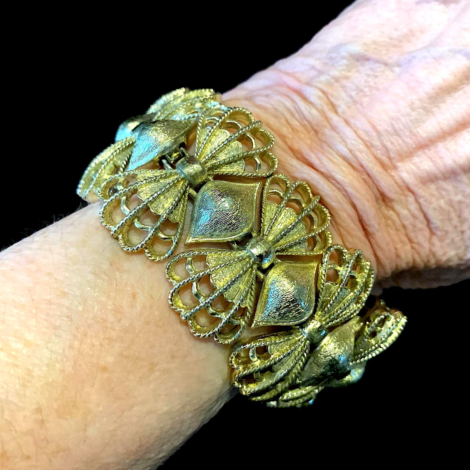 Vintage Coro Bracelet: Gold-tone Bows, 1960s Designer Jewelry