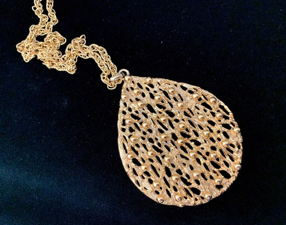 Vintage necklace by NAPIER. Gold tone metal chain… - image 2