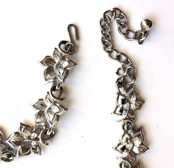 Vintage necklace by CORO. Silver tone metal five-… - image 4