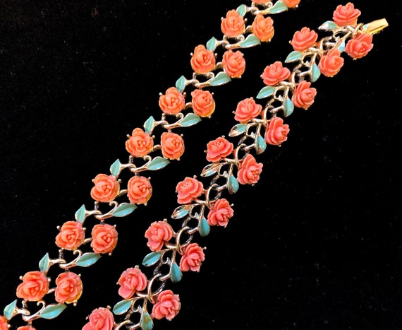 Vintage faux coral small roses set. Necklace and … - image 9