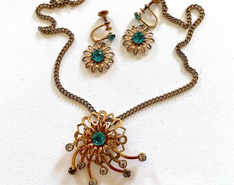 Vintage Rhinestone Jewelry Set: 1940s Pin Pendant Necklace & Screw Back Earrings – cod. A488b
