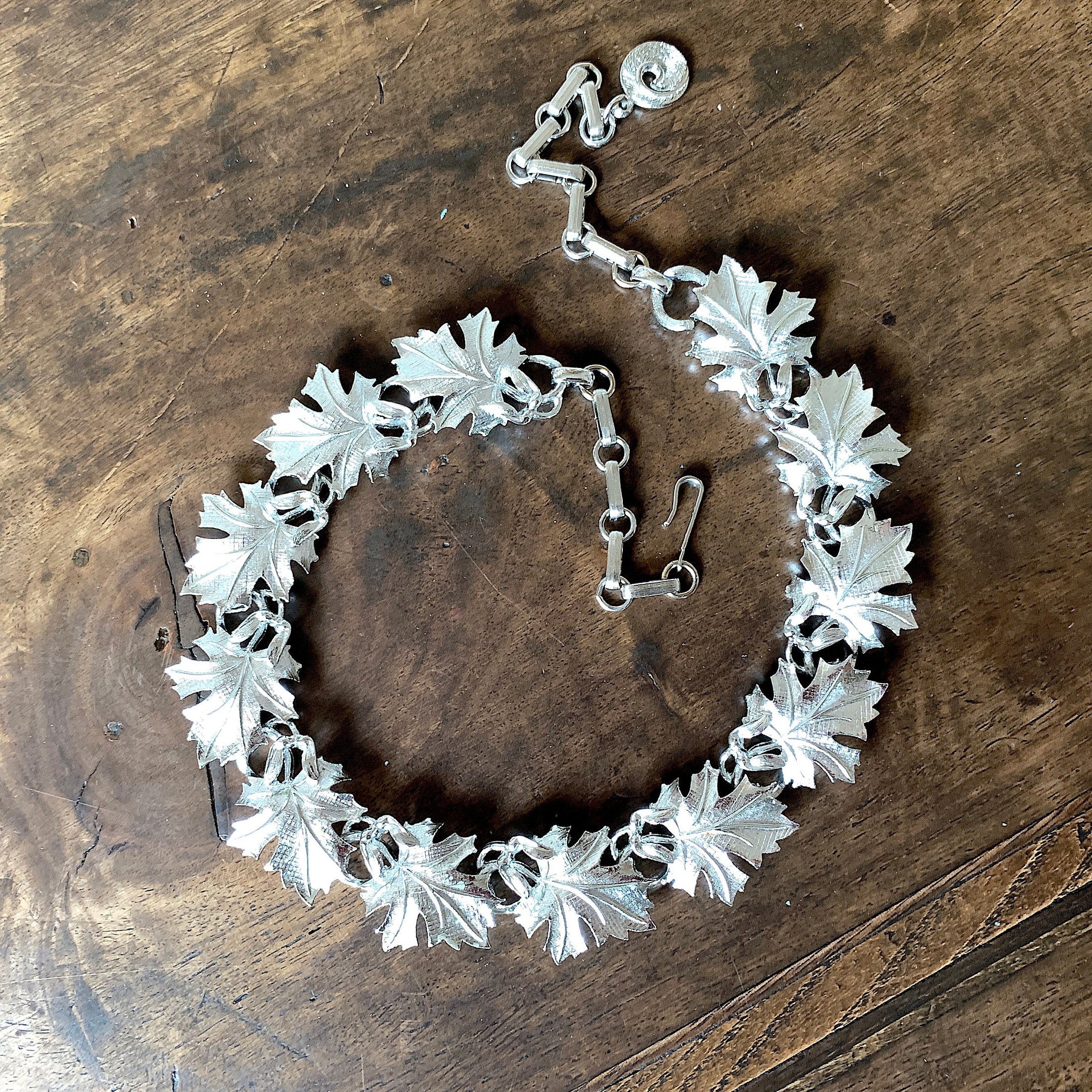 Pretty Vintage LISNER Necklace Lovely 