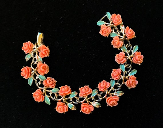 Vintage faux coral small roses set. Necklace and … - image 7