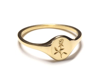 Mini Rosebud Signet Ring