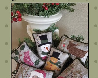 Christmas Bowl Fillers ~ Wool Applique Pattern by Bonnie Sullivan of All Through the Night (ATN1716)