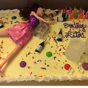 Décoration de gâteau Barbie, Papier comestible décoration gâteau, Déco de  gateau comestible amusantes pour anniversaire Barbie