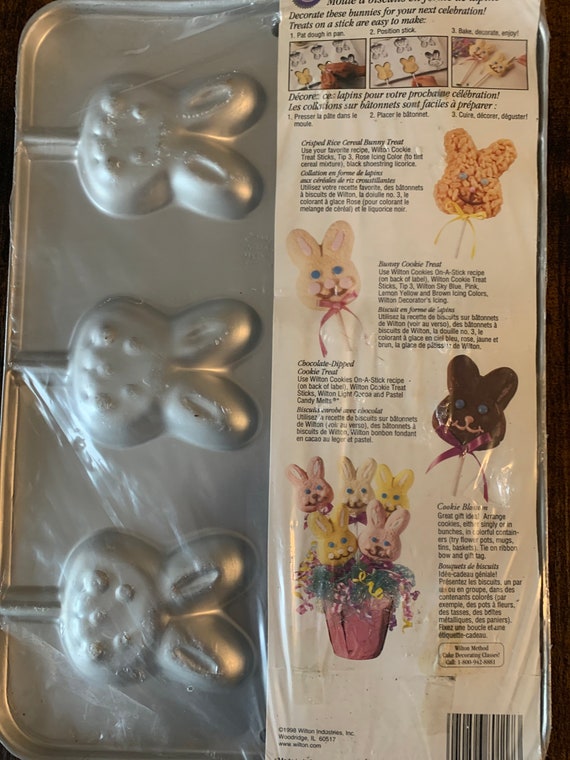 WILTON Easter Candy Making Kit COMPLETE with Accessories Candy Molds Bunny  Mold