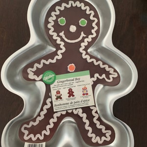 Wilton Gingerbread Boy Aluminum Non-Stick Cake Pan – 2105-8821