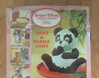 Wilton Stand-up 3D Panda Bear cake pan, vintage Sugar Plum party pans.