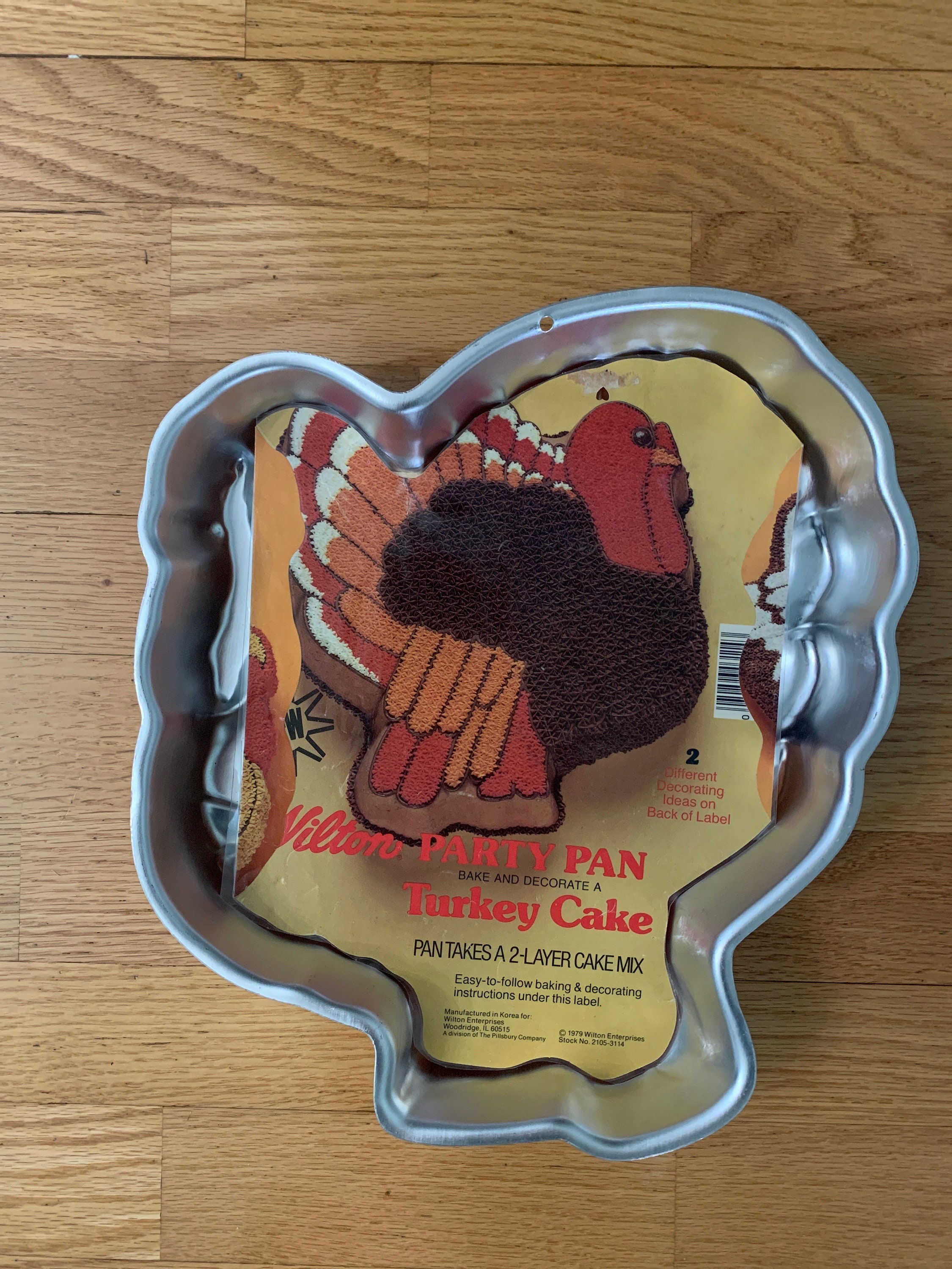 Wilton Vintage Party Pan Turkey Cake, Thanksgiving Cake Pan,turkey Gobbler  Cake, Start a Tradition. Fall Baking. 