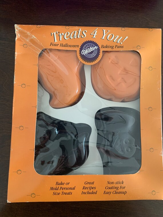 Wilton Mini Cake Pan Set Halloween Personal Size Desserts Candy Molds cat jack o lantern Bat ghost Mold Halloween Party Favors. Etsy Canada