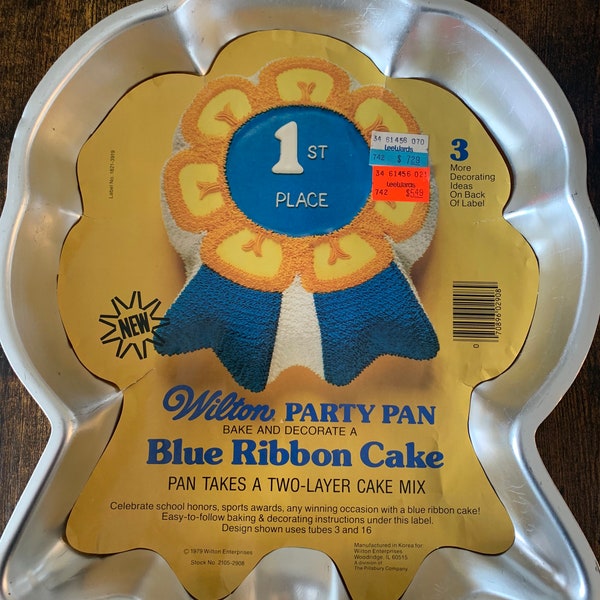 Cake pans/Blue ribbon, Rare Wilton Party Pan Blue Ribbon cake pan. Also makes a bridal bouquet cake, First place/champion/number one cake.